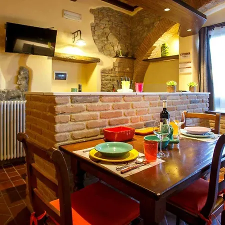 Casa Vacanze Matelda Poppi Exterior photo