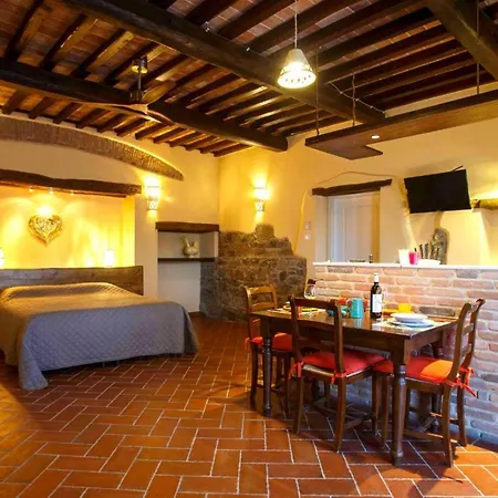 Casa Vacanze Matelda Poppi Exterior photo